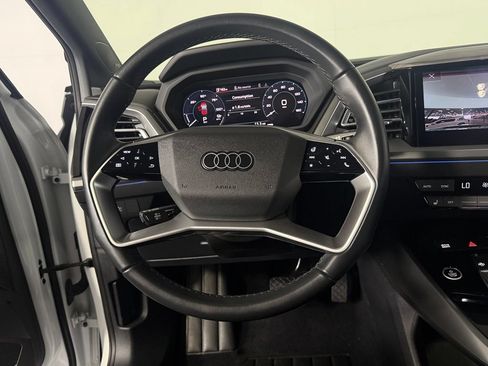 Used 2024 Audi Q4 e-tron Prestige AWD/4WD image 15