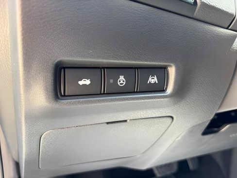 New 2026 Nissan Sentra SR w/ SR Premium Package FWD image 29