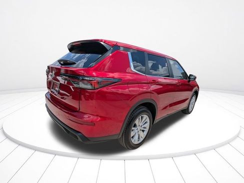 New 2026 Mitsubishi Outlander ES FWD image 4