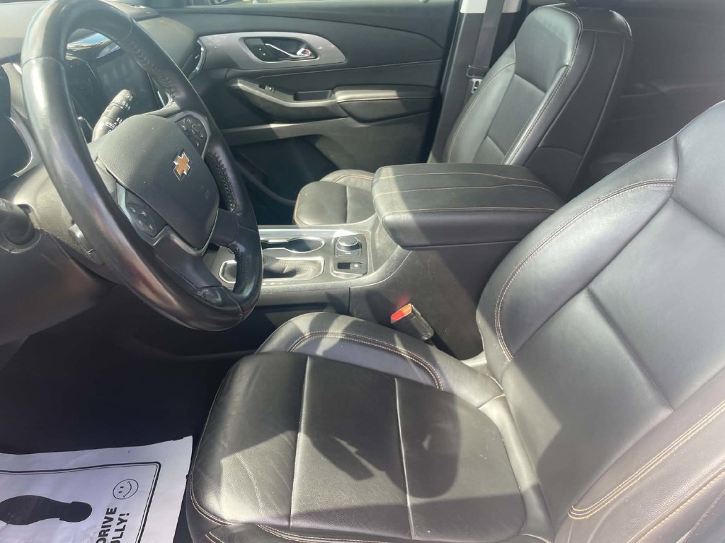 Used 2021 Chevrolet Traverse LT FWD image 12