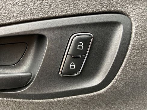 Used 2022 Ford Transit 250 Low Roof w/ Exterior Upgrade Package image 17