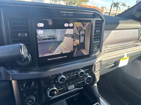 Used 2026 Ford F450 Platinum w/ FX4 Off-Road Package image 33