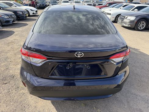Used 2021 Toyota Corolla LE w/ Carpet Mat Package (TMS) image 6