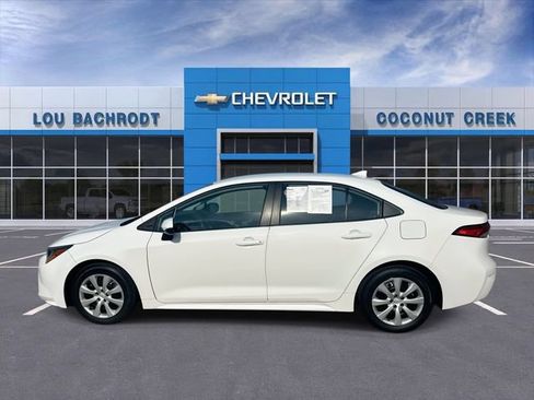 Used 2024 Toyota Corolla LE FWD image 5