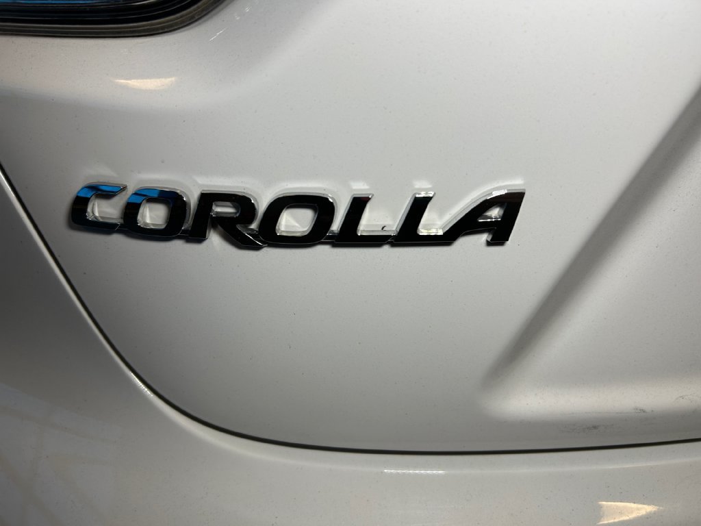 Used 2024 Toyota Corolla LE FWD image 22