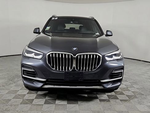 Used 2022 BMW X5 xDrive40i w/ Premium Package AWD/4WD image 2