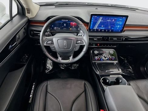 Used 2022 Lincoln Nautilus Reserve w/ Luxury Package AWD/4WD image 24