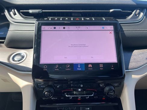 New 2025 Jeep Grand Cherokee Limited AWD/4WD image 35