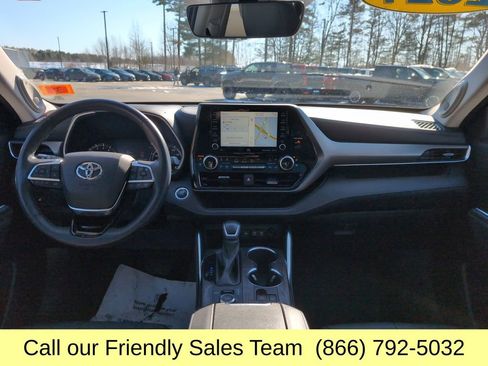 Certified 2021 Toyota Highlander Limited image 14