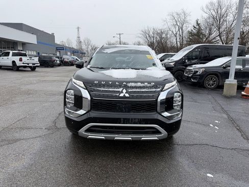 Used 2024 Mitsubishi Outlander SEL image 4