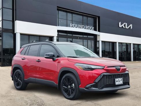 Used 2025 Toyota Corolla Cross AWD Hybrid image 3