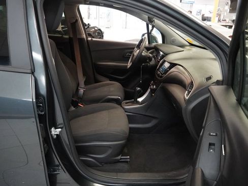 Used 2019 Chevrolet Trax LS w/ Tint and Cruise Package image 10