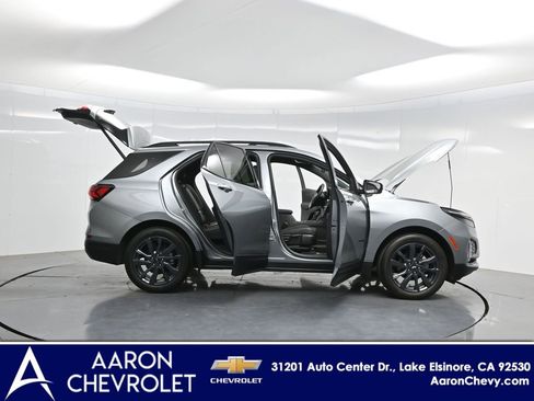 Used 2024 Chevrolet Equinox RS image 3