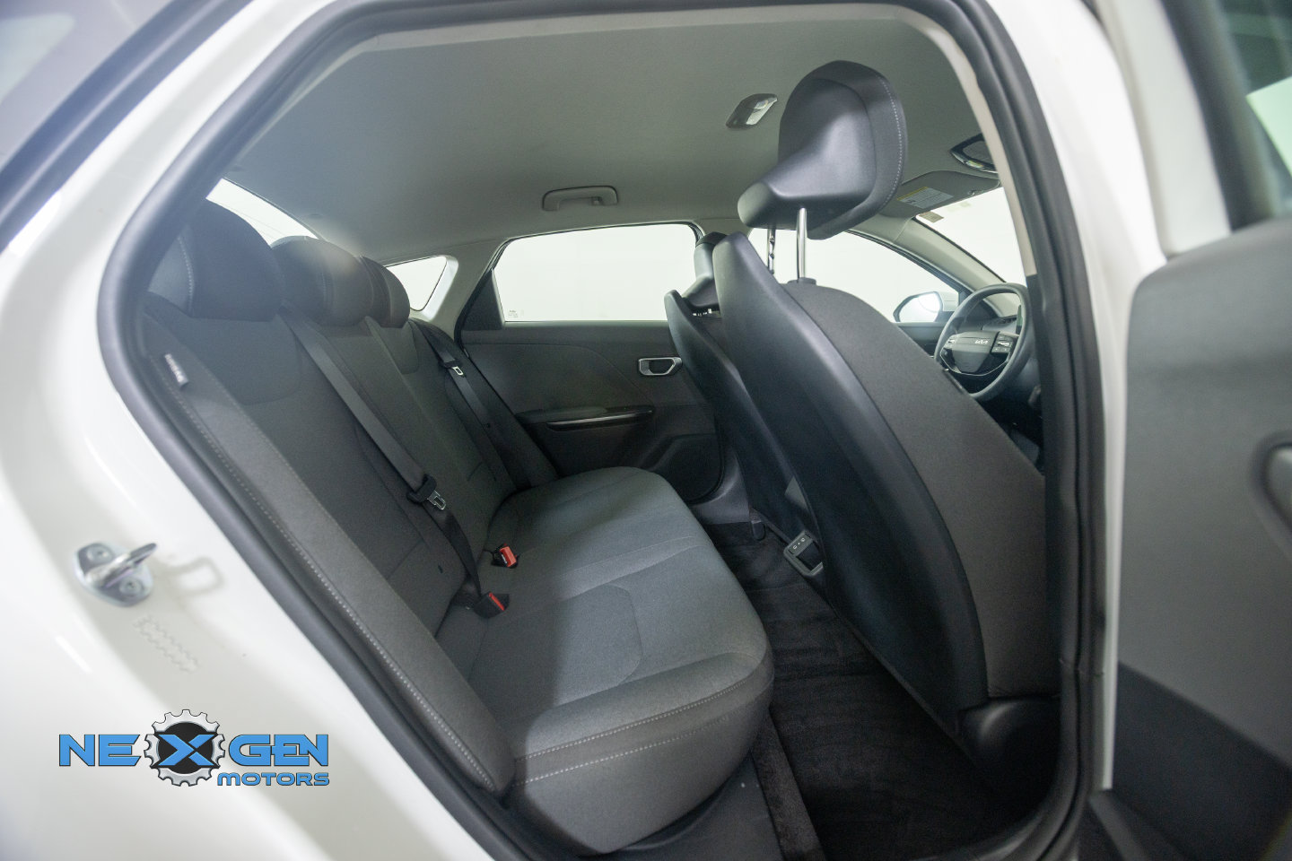 Used 2025 Kia K4 FWD image 36