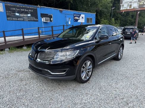Used 2018 Lincoln MKX Reserve w/ Driver Assistance Package AWD/4WD image 4
