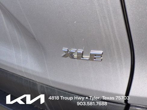 Used 2022 Toyota RAV4 XLE w/ Convenience Package FWD image 9
