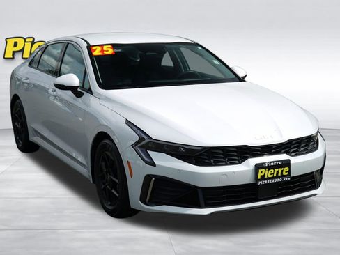 Used 2025 Kia K5 LXS FWD image 2
