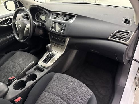 Used 2015 Nissan Sentra SV image 21