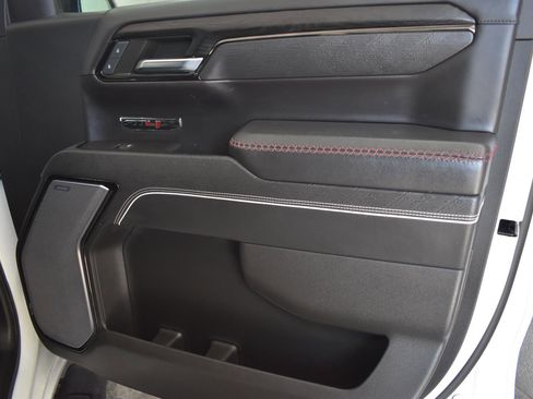 Used 2023 GMC Sierra 1500 AT4X image 19