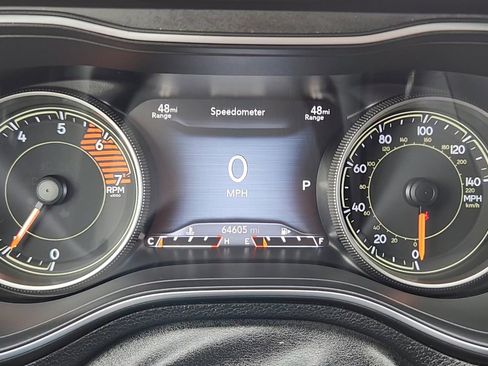 Used 2019 Jeep Cherokee Limited image 11