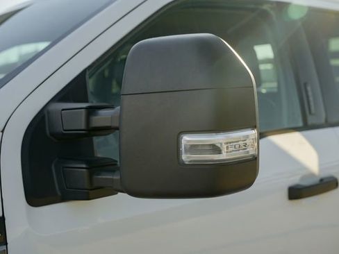 Used 2023 Ford F250 XLT w/ FX4 Off-Road Package image 18