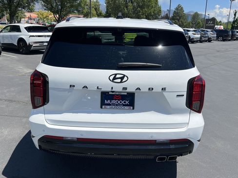 Certified 2024 Hyundai Palisade Calligraphy AWD/4WD image 9