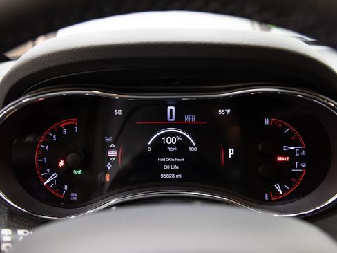 Used 2016 Dodge Durango R/T w/ Technology Group image 10