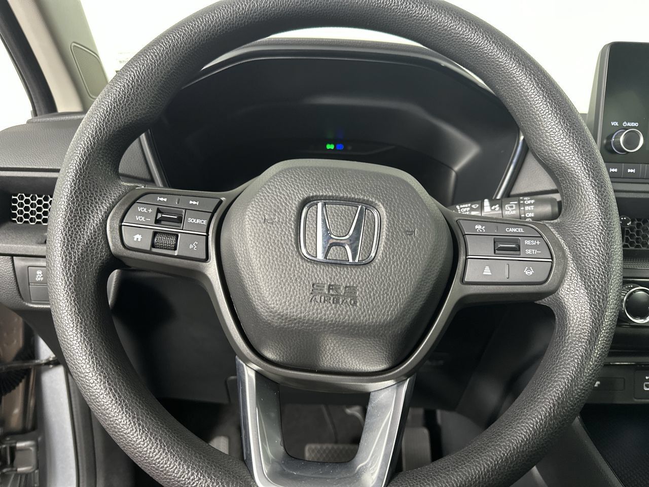 Used 2025 Honda CR-V EX image 11