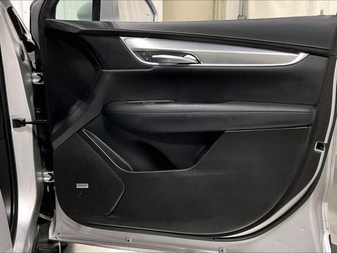 Used 2019 Cadillac XT5 Luxury w/ Sport Package AWD/4WD image 24