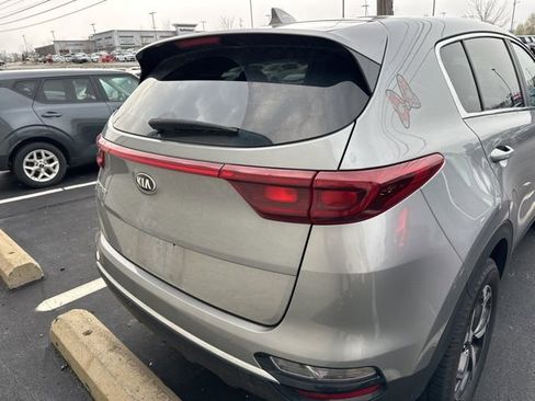 Used 2022 Kia Sportage LX image 5