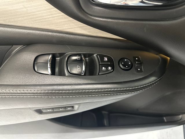 Used 2017 Nissan Murano SL w/ SL Technology Package AWD/4WD image 25
