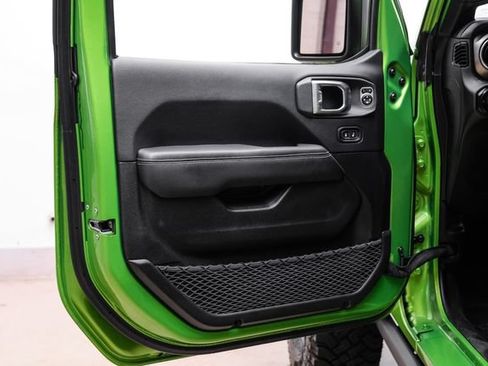 Used 2019 Jeep Wrangler Unlimited Rubicon AWD/4WD image 65
