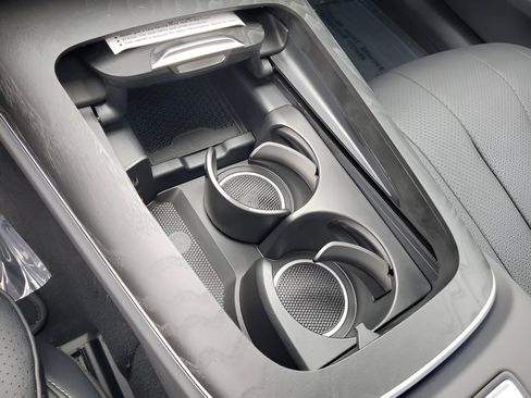 Used 2026 Mercedes-Benz E 350 Sedan image 26