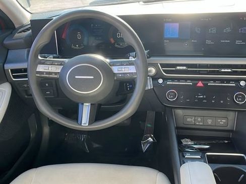 Used 2024 Hyundai Sonata SEL FWD image 4