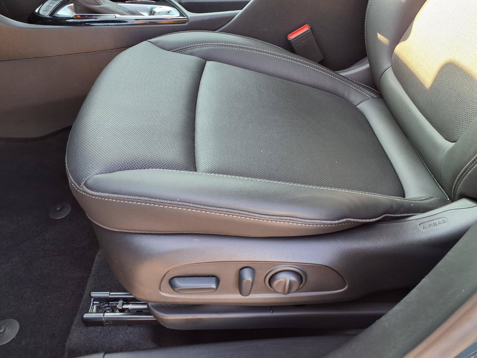 Used 2024 Buick Encore GX Sport Touring w/ Comfort Package FWD image 23