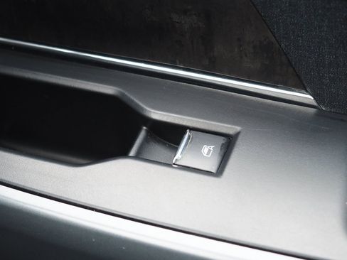 Used 2023 Ford F150 Lariat w/ Equipment Group 502A High image 30