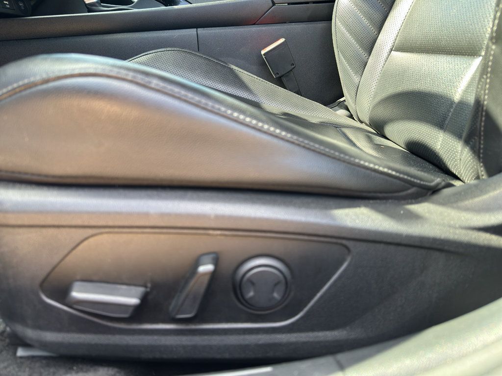 Used 2024 Hyundai Elantra Limited FWD image 10