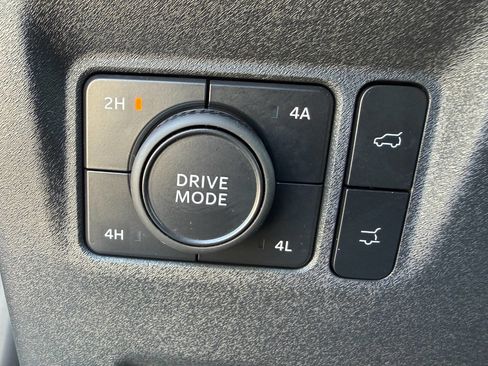 Used 2025 Ford Expedition Max Platinum AWD/4WD image 39