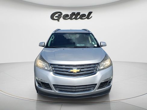 Used 2017 Chevrolet Traverse LT FWD image 2