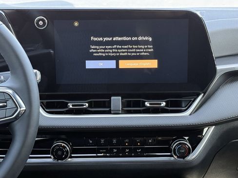 New 2026 Chevrolet Equinox LT FWD image 15