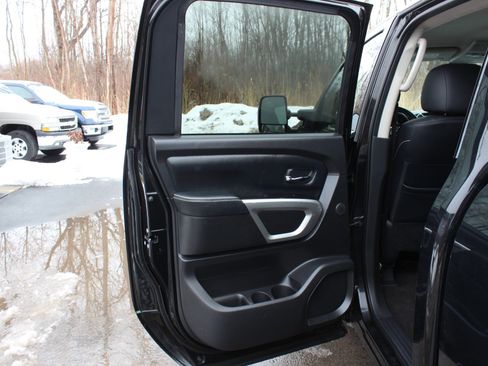 Used 2019 Nissan Titan PRO-4X w/ Pro-4x Utility Package image 33