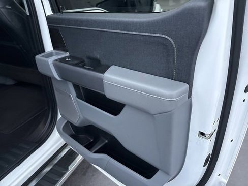 Used 2023 Ford F150 Lariat w/ Trailer Tow Package image 14