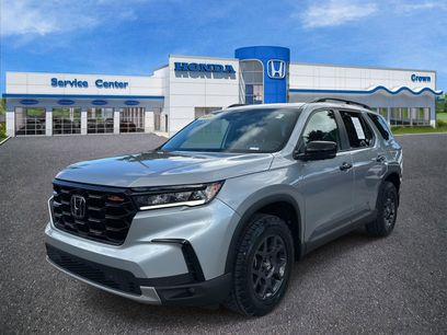Certified 2025 Honda Pilot TrailSport
