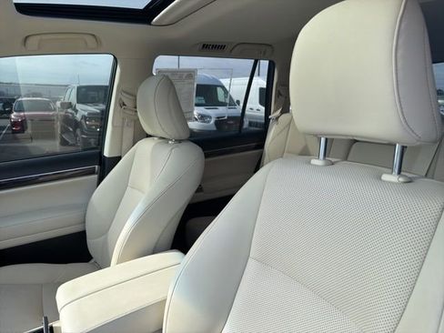 Used 2023 Lexus GX 460 Premium w/ Premium Plus Package image 12