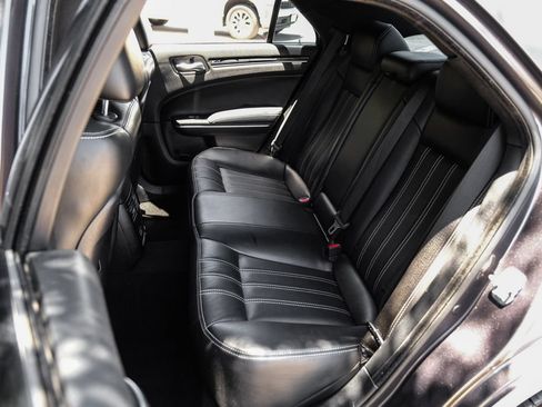 Used 2019 Chrysler 300 S RWD image 52