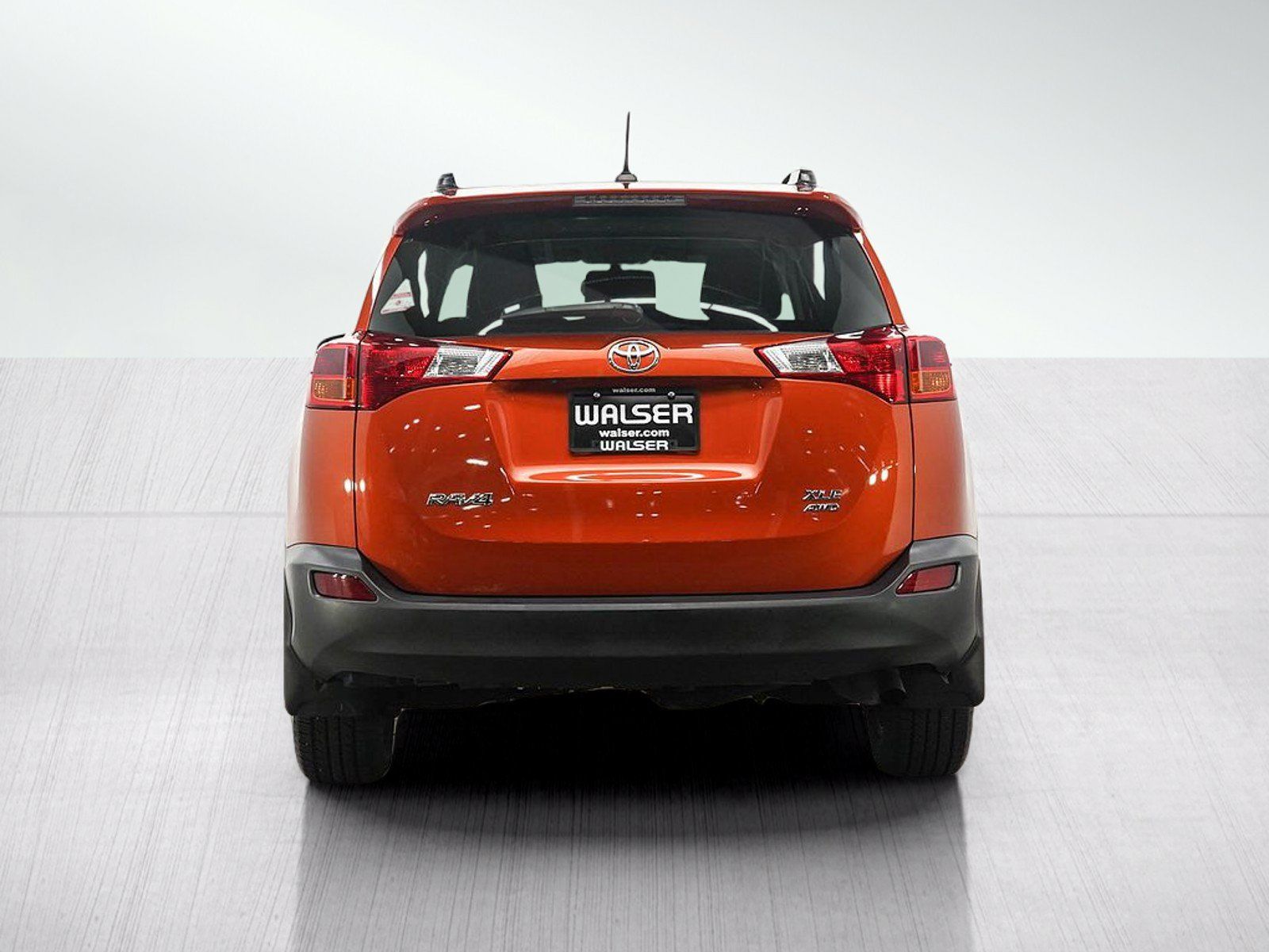 Used 2015 Toyota RAV4 XLE AWD/4WD image 5