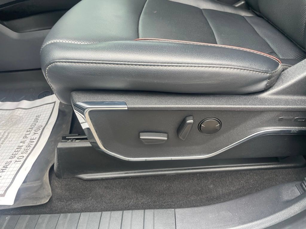 Used 2023 Ford F150 Lariat AWD/4WD image 12