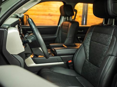 Used 2024 Toyota Tundra Limited AWD/4WD image 9