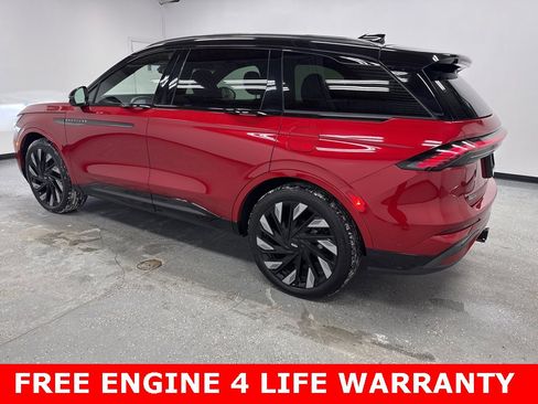 Used 2024 Lincoln Nautilus Reserve w/ Equipment Group 202A image 4