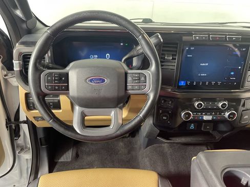 Used 2023 Ford F250 Lariat AWD/4WD image 13